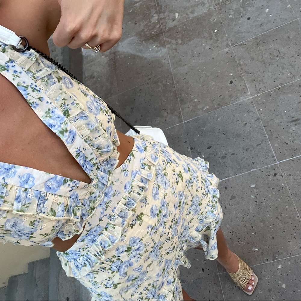 Astr the Label Dress - Floral Cutout mini dress